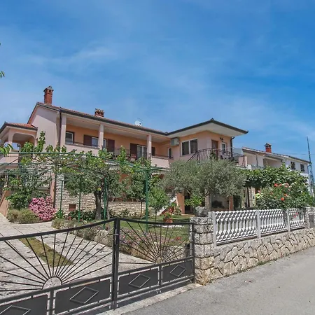 Nina In - Istrien 3*