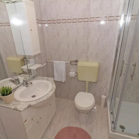 Nina In - Istrien 3*