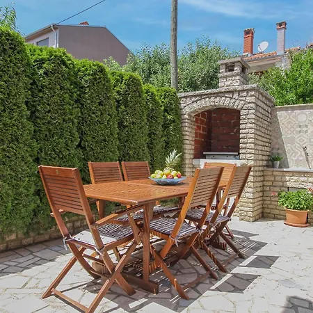 Nina In - Istrien بيت ضيافة روفينج