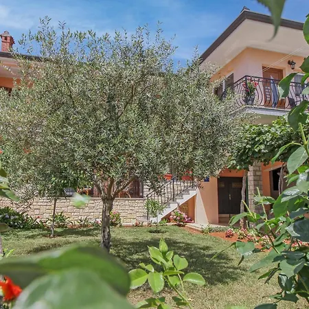 بيت ضيافة Nina In - Istrien